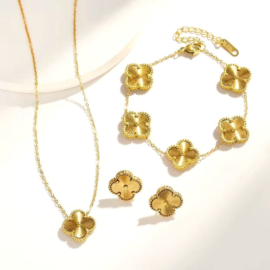 Golden Leaf clover set
