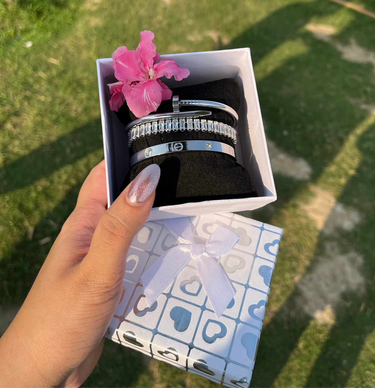 Silver bracelet stack giftbox