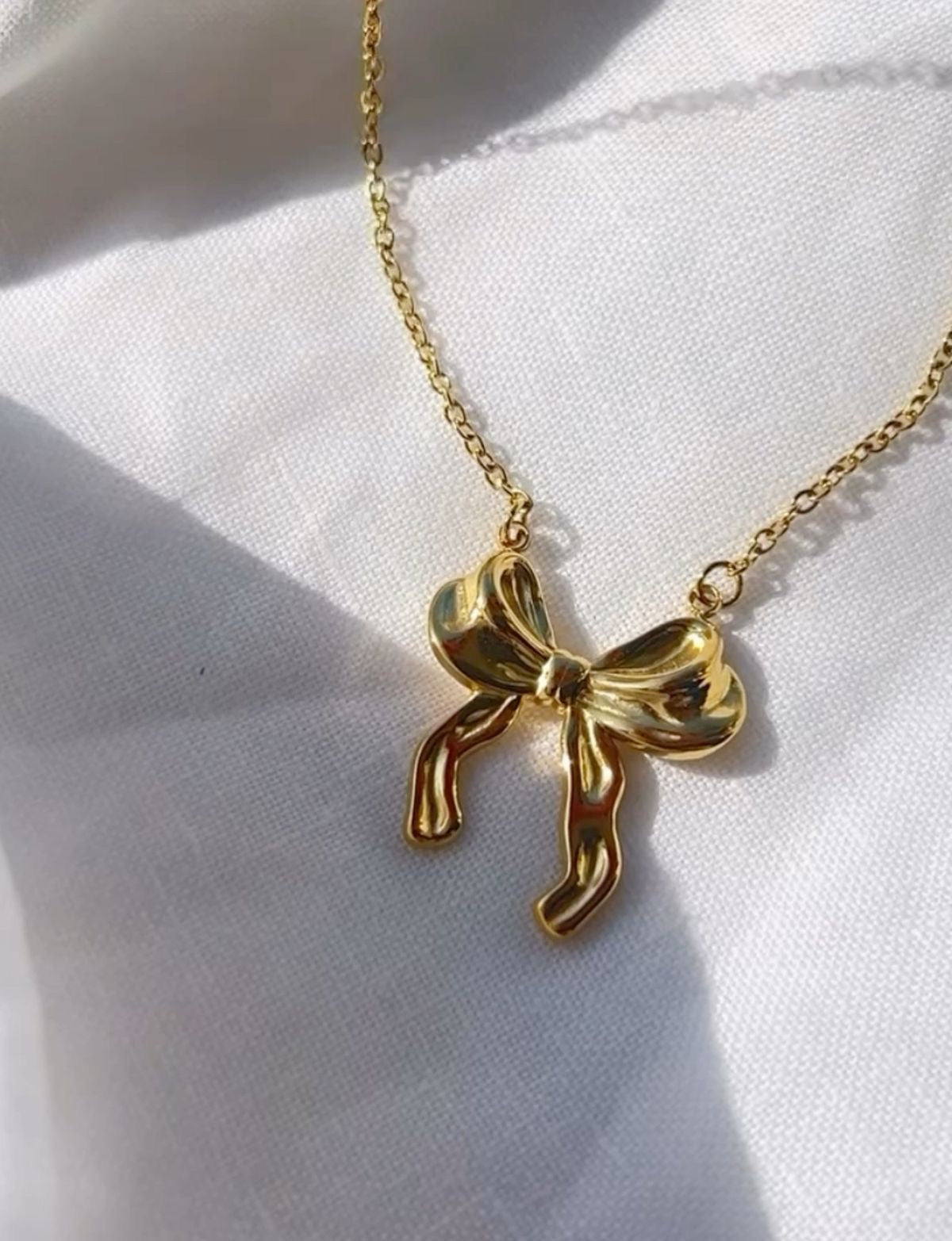 Tie me bow necklace