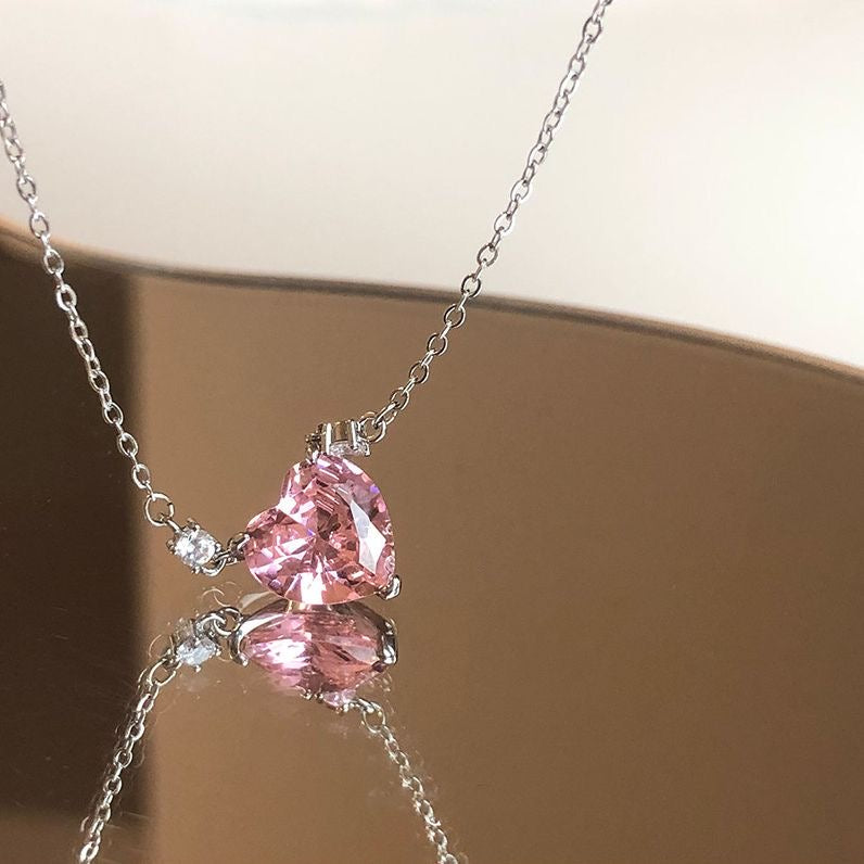 Minimal pink heart necklace