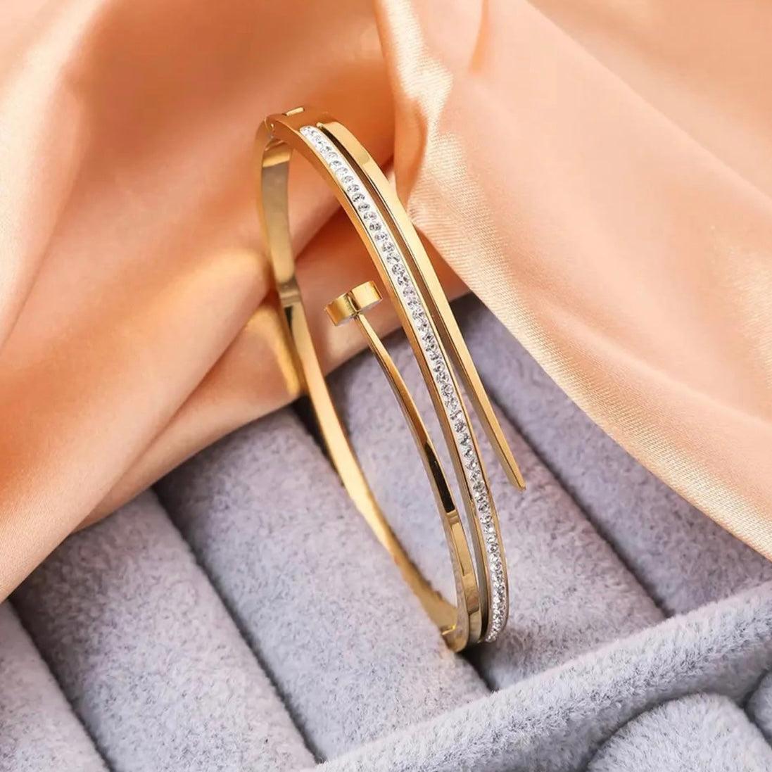 Love & nail fusion bracelet