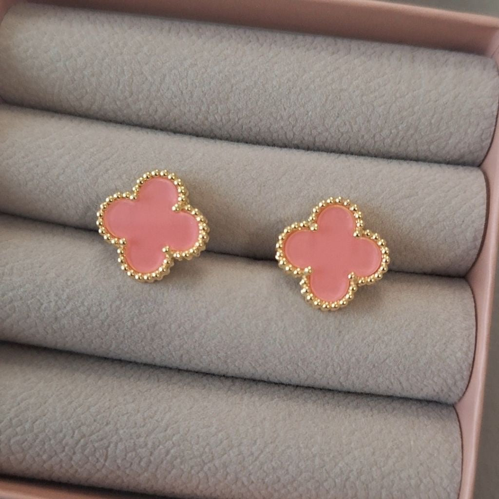 Leaf clover earrings (pink)