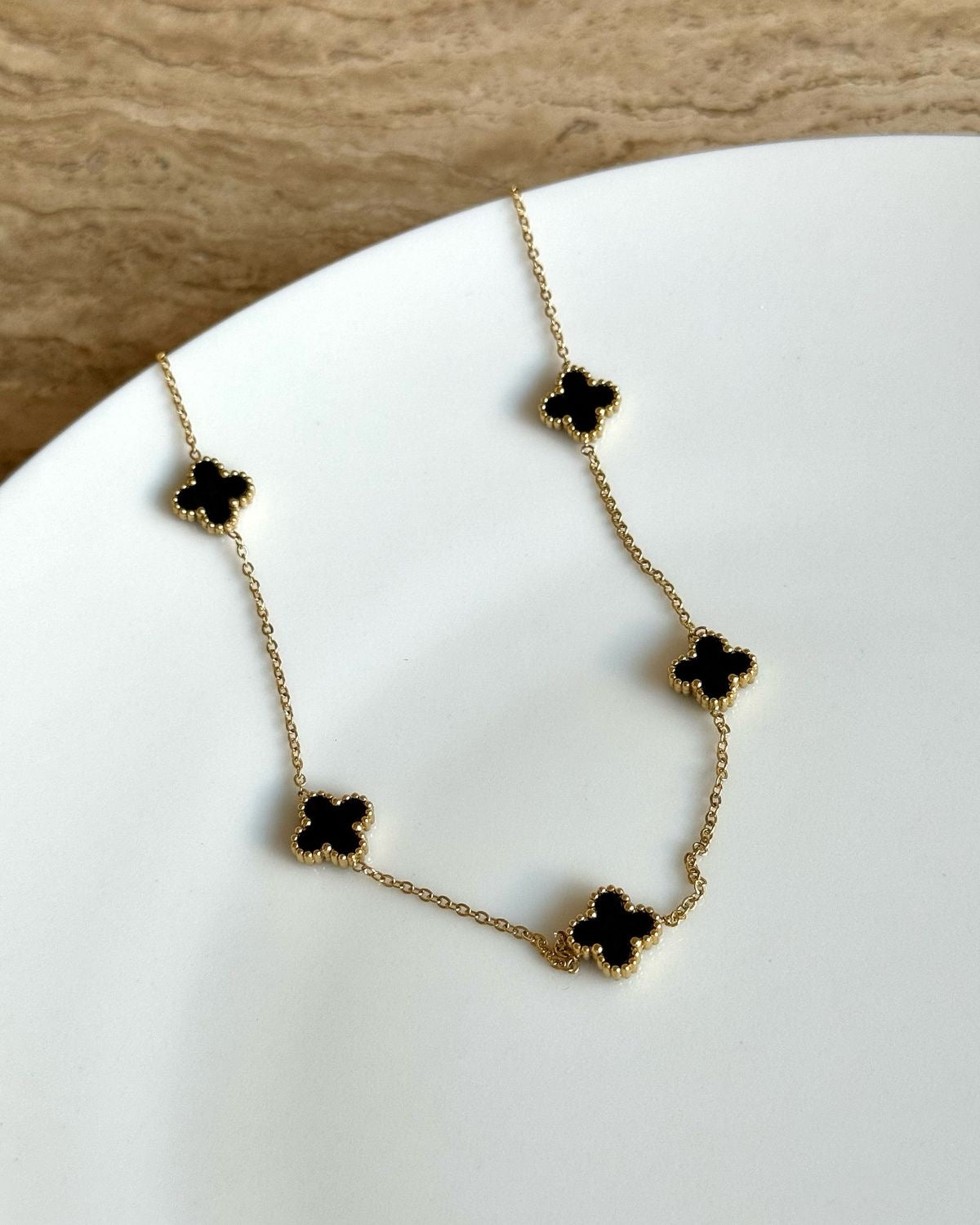 All over clover Leaf clover necklace (black)