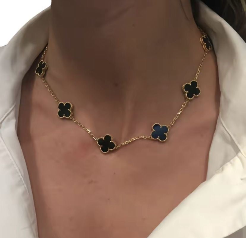 All over clover Leaf clover necklace (black)