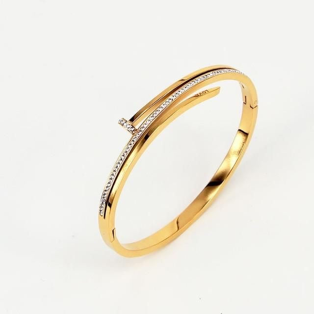 Love & nail fusion bracelet