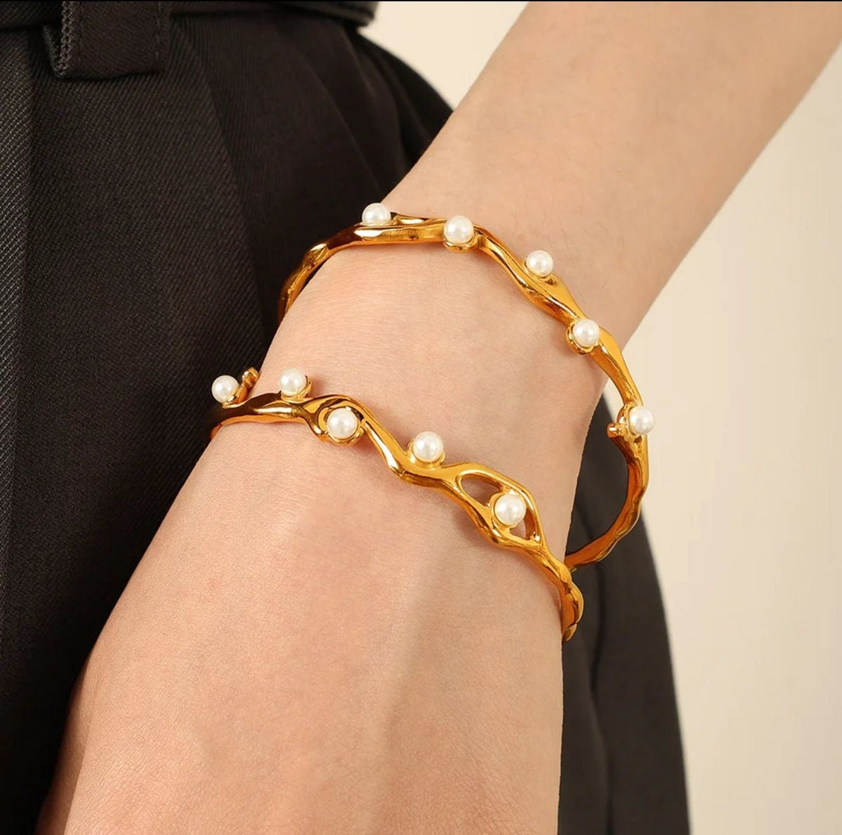 Golden pearl wave cuff bracelet