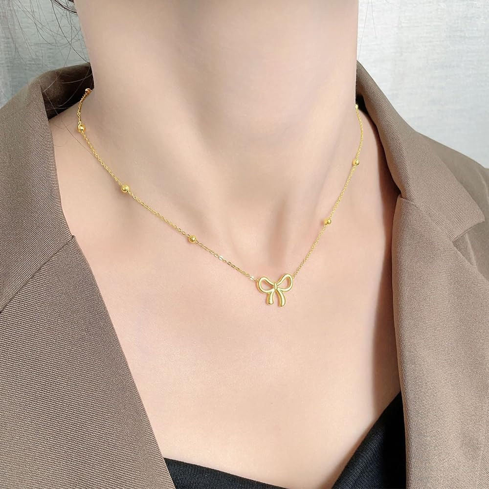 Minimal bow necklace