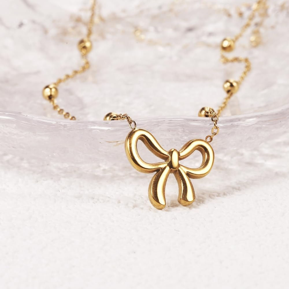 Minimal bow necklace