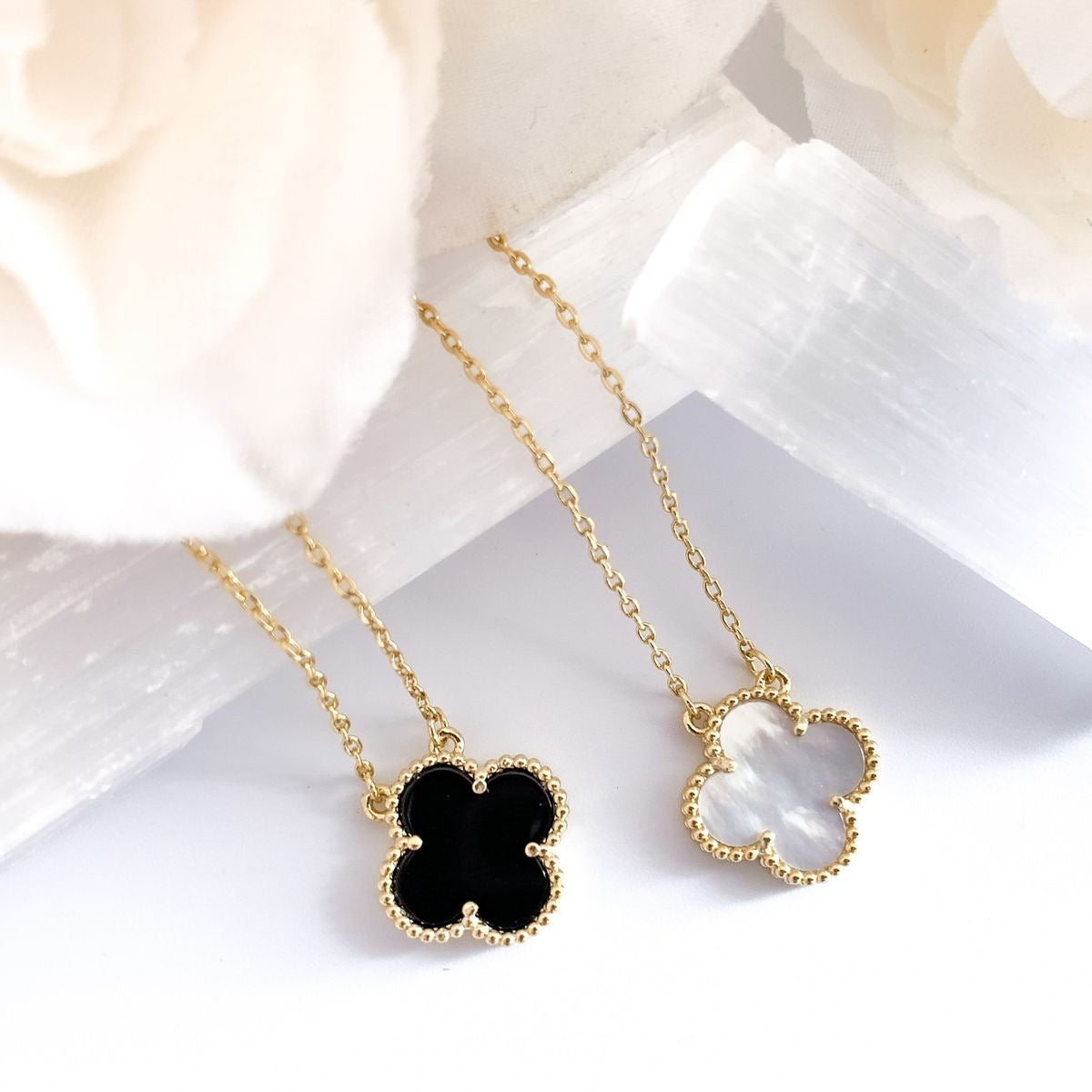 Reversible 4 leaf clover necklace